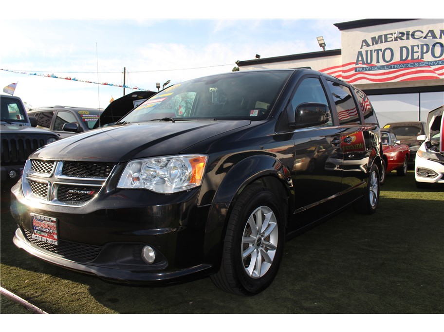 2019 Dodge Grand Caravan SXT - Photo 3