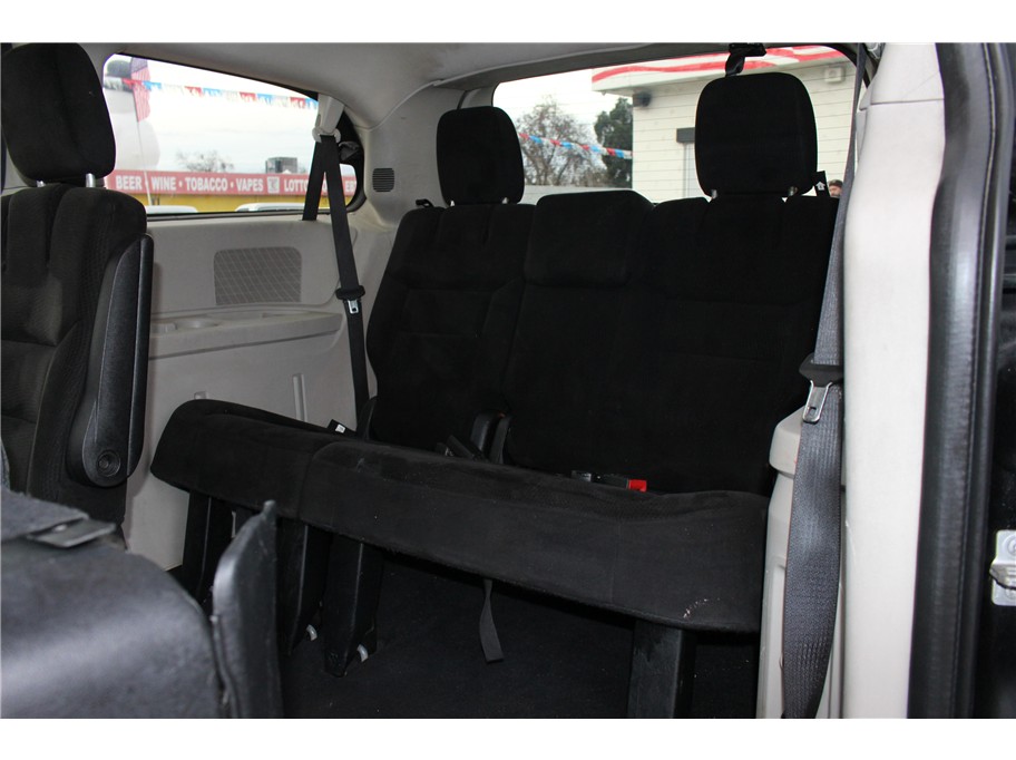 2015 Dodge Grand Caravan SE - Photo 10