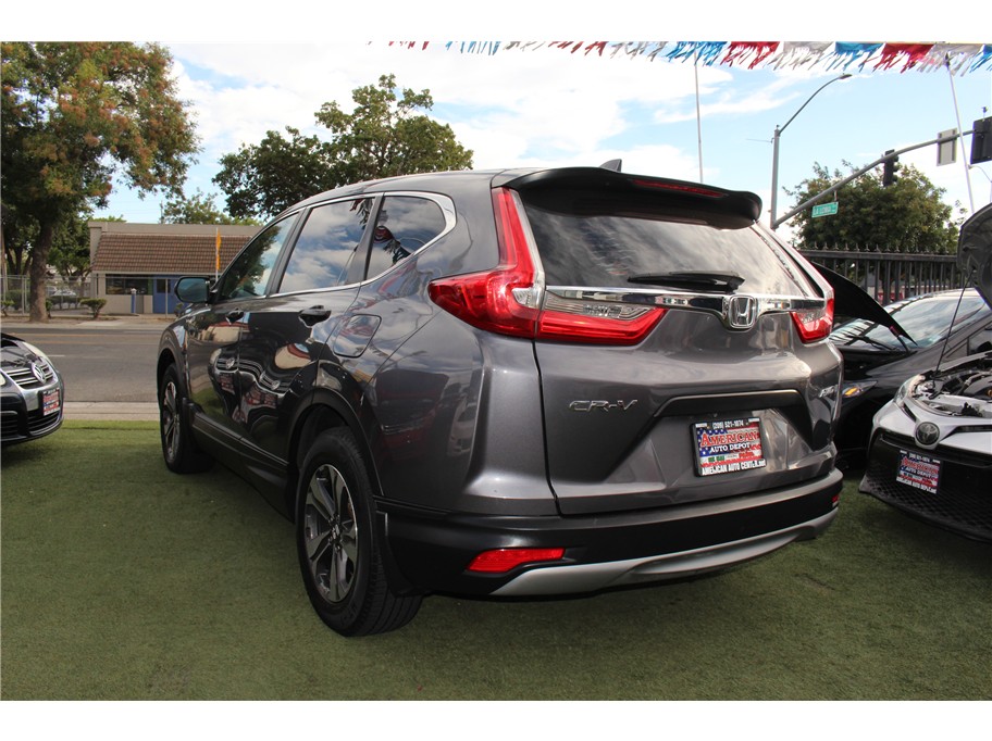 2017 Honda CR-V LX - Photo 4