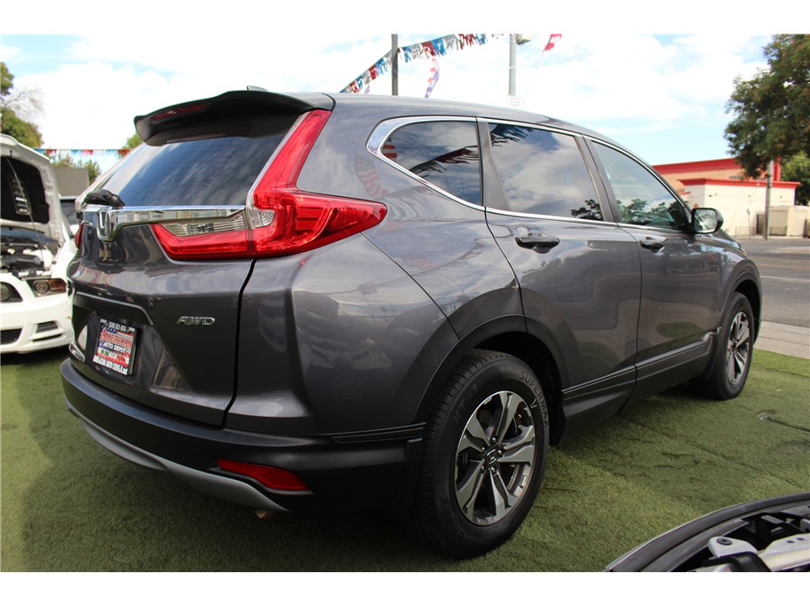 2017 Honda CR-V LX - Photo 6