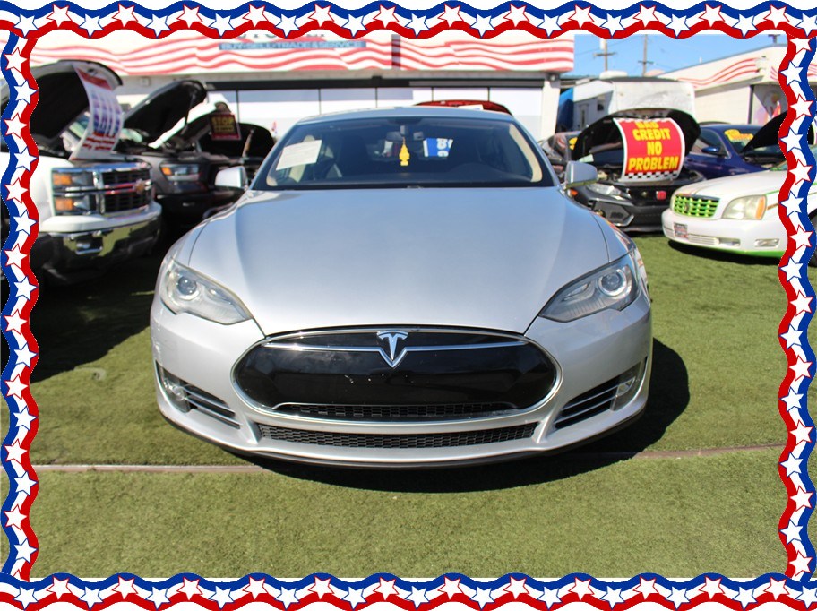 2014 Tesla Model S from American Auto Depot