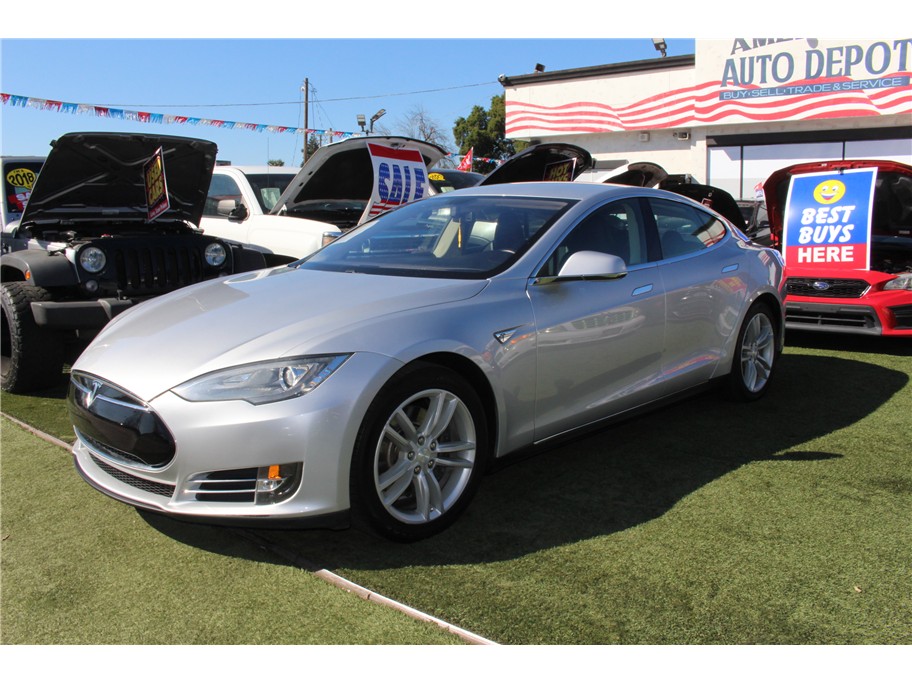 Vehicle Image 2