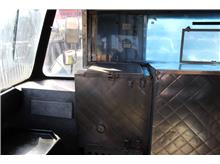 Vehicle Thumb #8