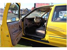 Vehicle Thumb #9