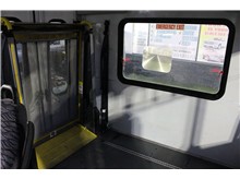 Vehicle Thumb #17