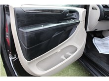Vehicle Thumb #7
