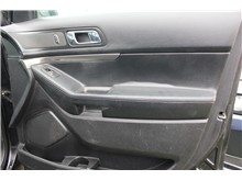 Vehicle Thumb #15