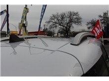 Vehicle Thumb #28