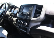 Vehicle Thumb #21