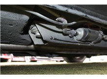 Vehicle Thumb #36