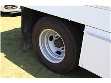 Vehicle Thumb #12