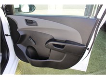 Vehicle Thumb #14