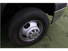 Vehicle Thumb #17