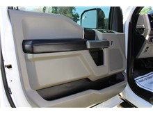 Vehicle Thumb #8