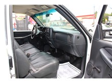 Vehicle Thumb #17