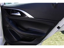 Vehicle Thumb #13