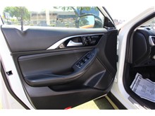 Vehicle Thumb #7