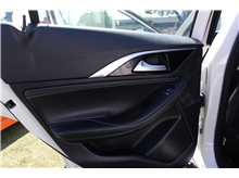 Vehicle Thumb #9