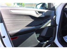 Vehicle Thumb #7