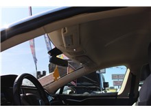 Vehicle Thumb #9