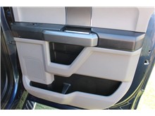 Vehicle Thumb #16