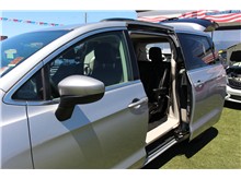 Vehicle Thumb #23