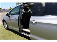 Vehicle Thumb #24