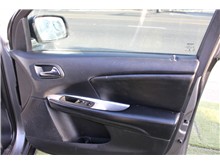 Vehicle Thumb #19