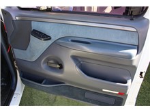 Vehicle Thumb #15