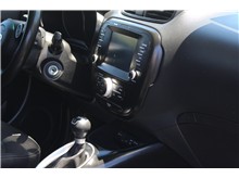 Vehicle Thumb #17