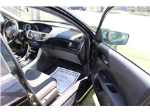Vehicle Thumb #15