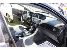 Vehicle Thumb #16