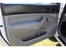 Vehicle Thumb #11