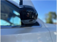 Vehicle Thumb #28