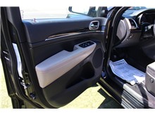 Vehicle Thumb #7