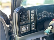 Vehicle Thumb #22