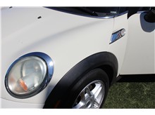 Vehicle Thumb #18