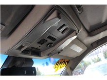 Vehicle Thumb #26