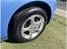 Vehicle Thumb #19