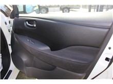 Vehicle Thumb #16