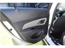 Vehicle Thumb #9