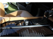 Vehicle Thumb #18