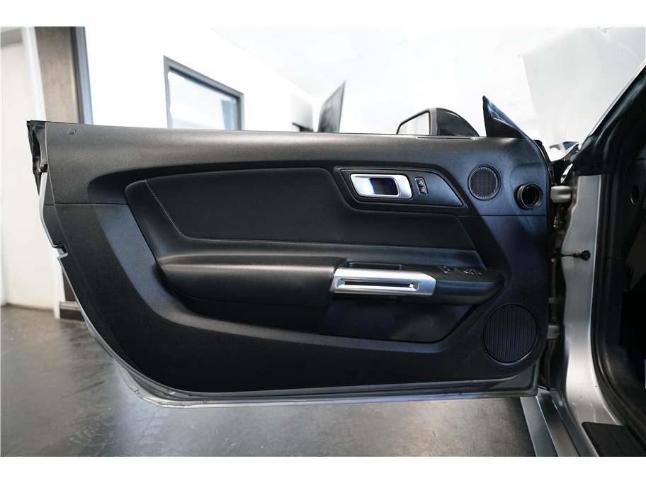 2021 Ford Mustang GT - Photo 13