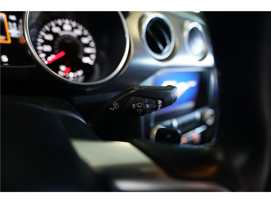 2021 Ford Mustang GT - Photo 22