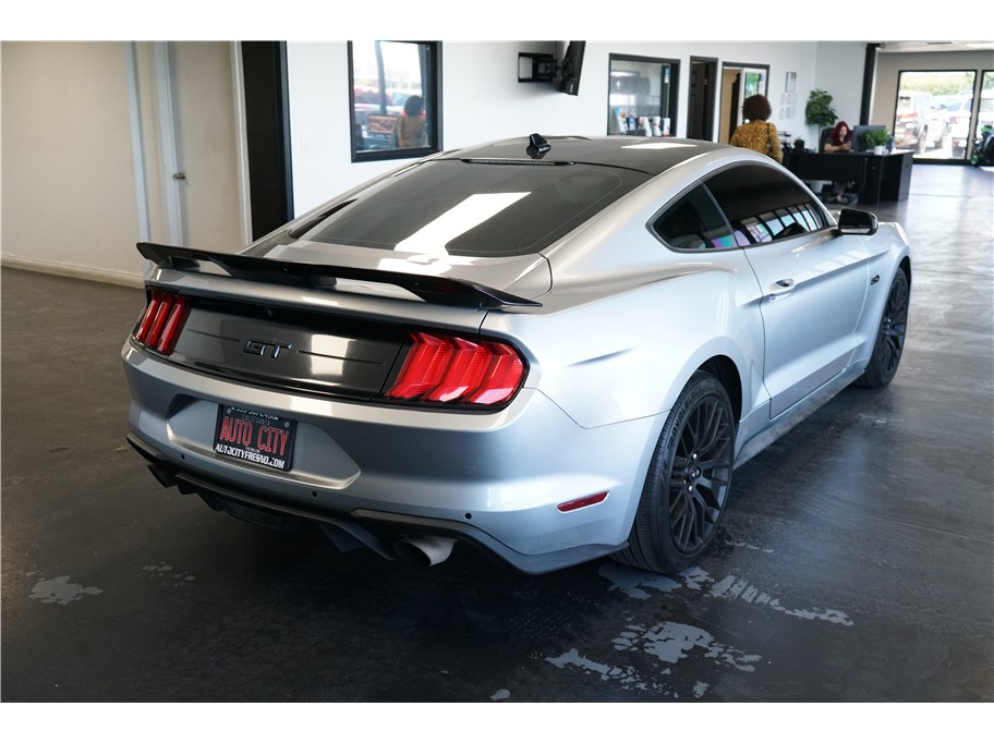 2021 Ford Mustang GT - Photo 7
