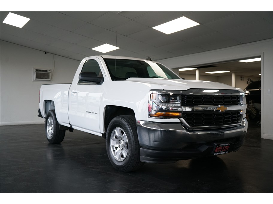 2017 Chevrolet Silverado 1500's photo