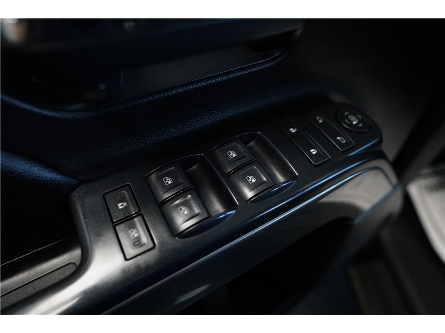 2017 Chevrolet Silverado 1500 LT - Photo 16