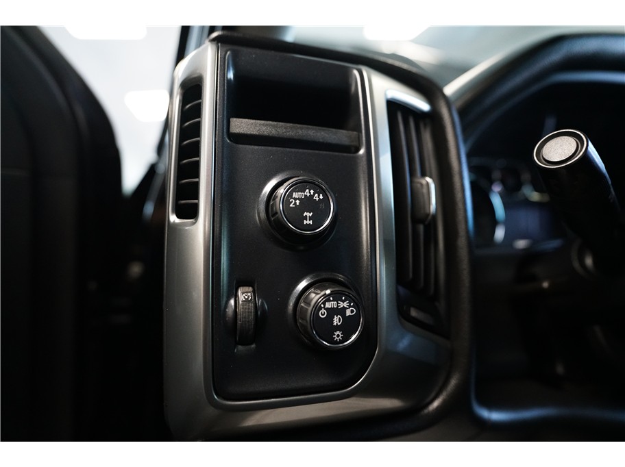 2017 Chevrolet Silverado 1500 LT - Photo 17