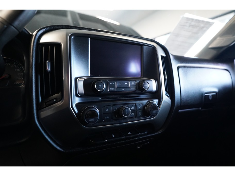 2017 Chevrolet Silverado 1500 LT - Photo 19