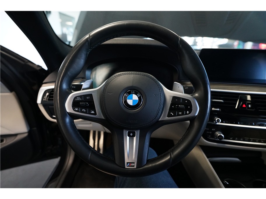 2020 BMW 5 Series M550i - Photo 18